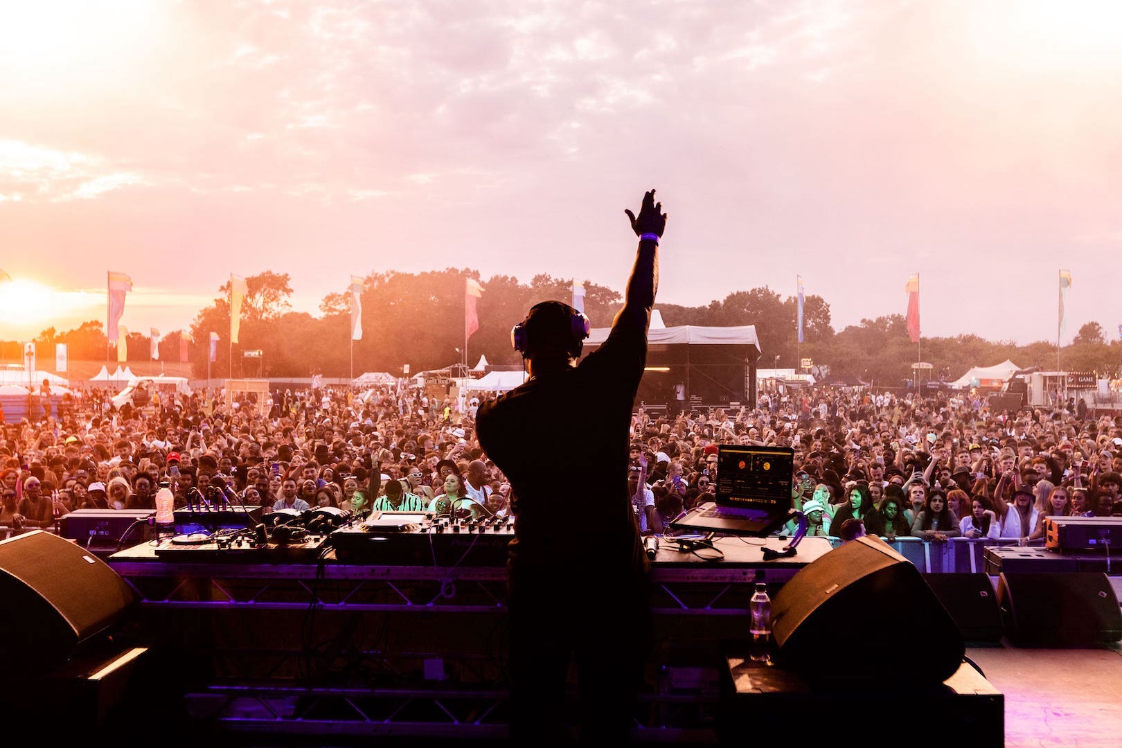 Cover Image for We want to pay one lucky person £3,000 to eat strawberries and cream - at the Strawberries & Creem Festival 